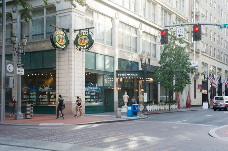 20150827_174030 D3S.jpg - Central city street scene, Portland, OR (Hotel Monaco)